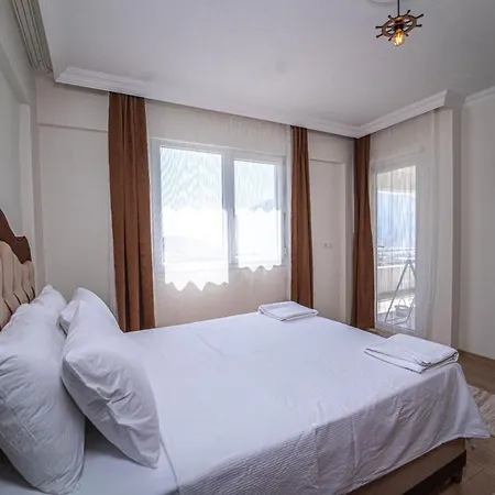 Azize 5 Apartment