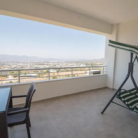 Azize 5 Apartment *